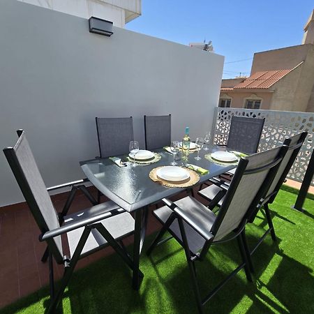 Suites Alameda Centro Levante Бенидорм Екстериор снимка
