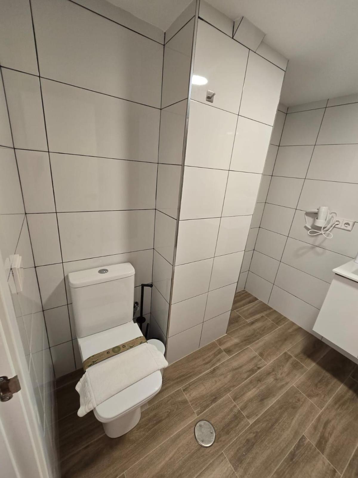 Suites Alameda Centro Levante Бенидорм Екстериор снимка