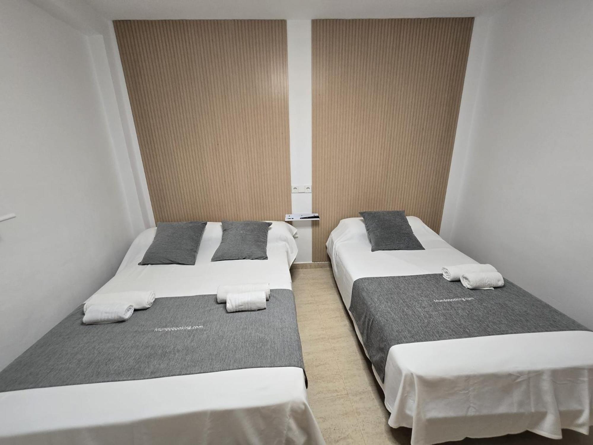 Suites Alameda Centro Levante Бенидорм Екстериор снимка
