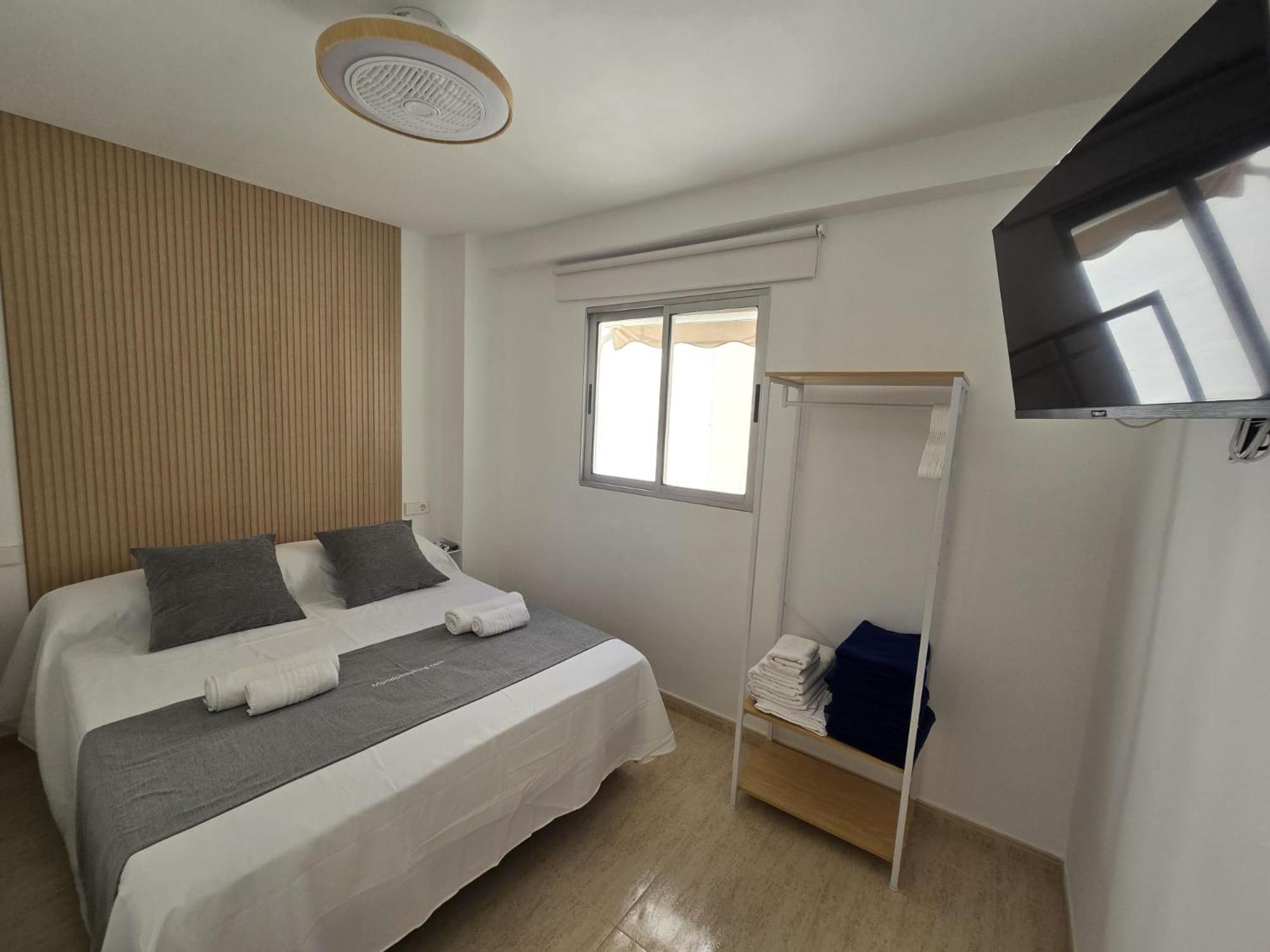 Suites Alameda Centro Levante Бенидорм Екстериор снимка